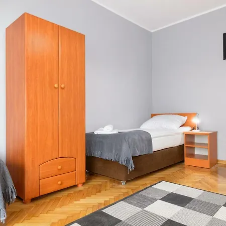 Zielony Przy Mtp Apartament *