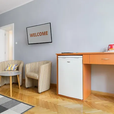 Apartament Zielony Przy Mtp